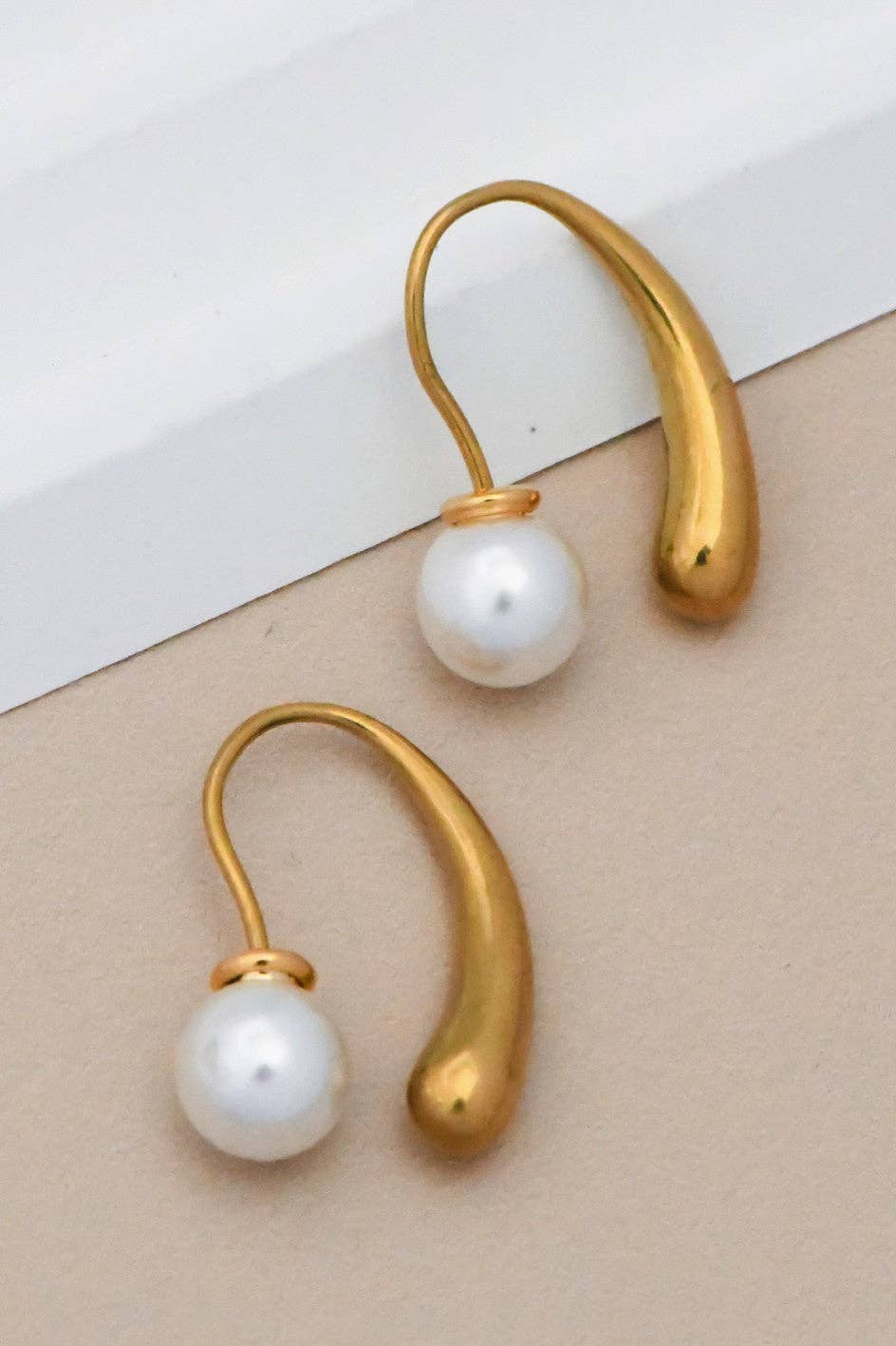 18K Gold Plated Waterproof Stainless Steel Hoop Earrings - 7167: S0OX3T7167 Gold