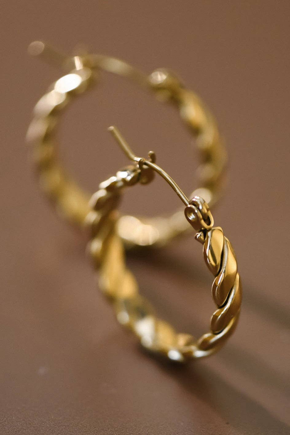 18K Gold PVD Plated Waterproof Stainless Steel Hoop Earrings - 6881: S0OX3T6881 Gold