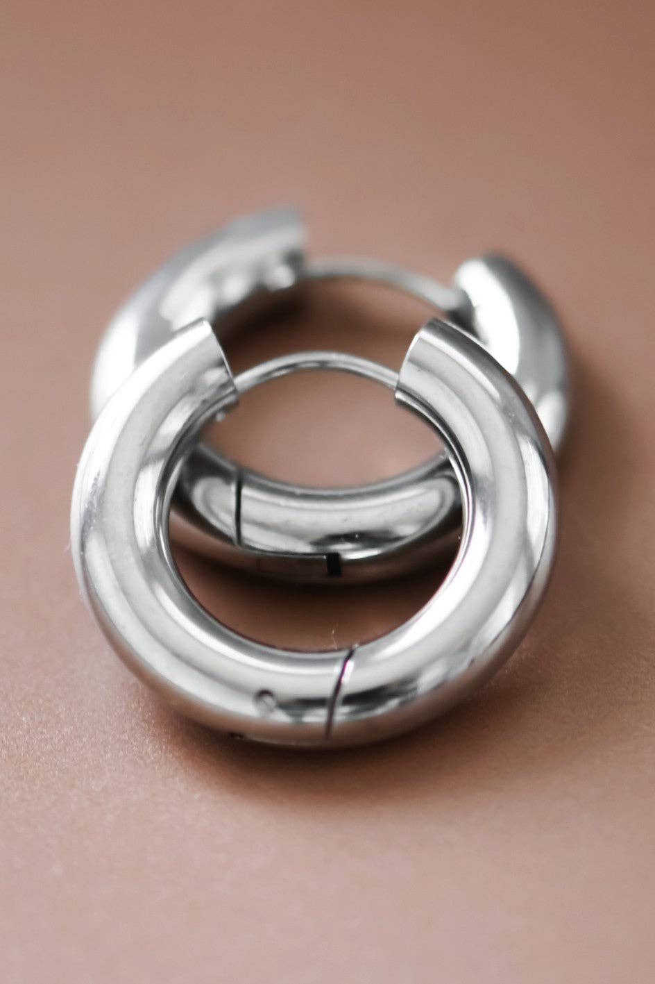 Tarnish Resistant Waterproof Stainless Steel Hoop Earrings - 7078: S0OX3T7078 Silver