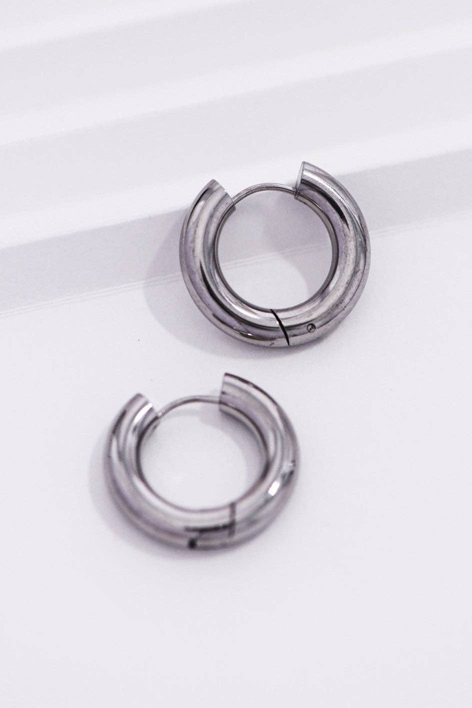 Tarnish Resistant Waterproof Stainless Steel Hoop Earrings - 7078: S0OX3T7078 Silver