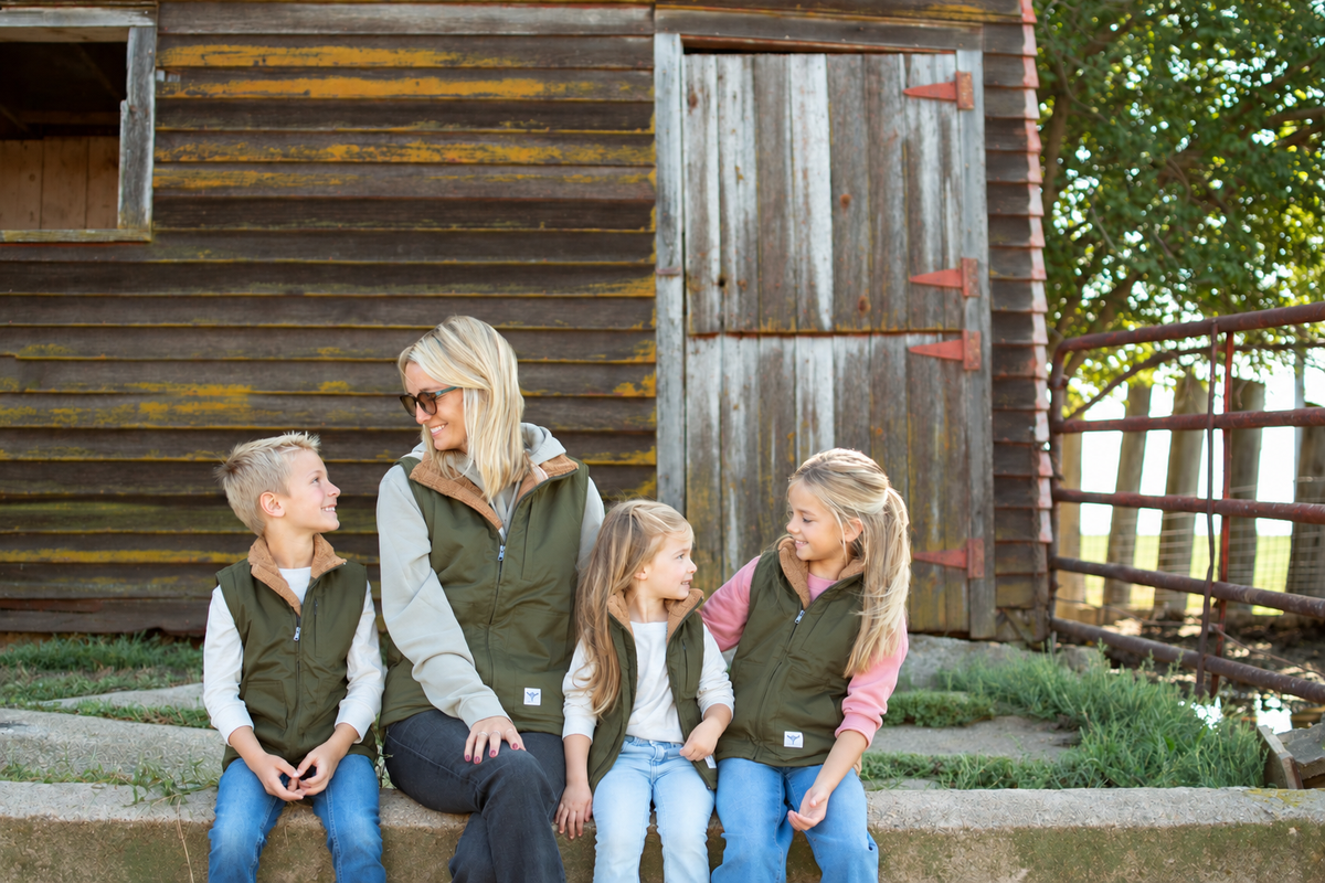 AFC Sherpa Lined Adult Vest - Forest Green: Forest Green
