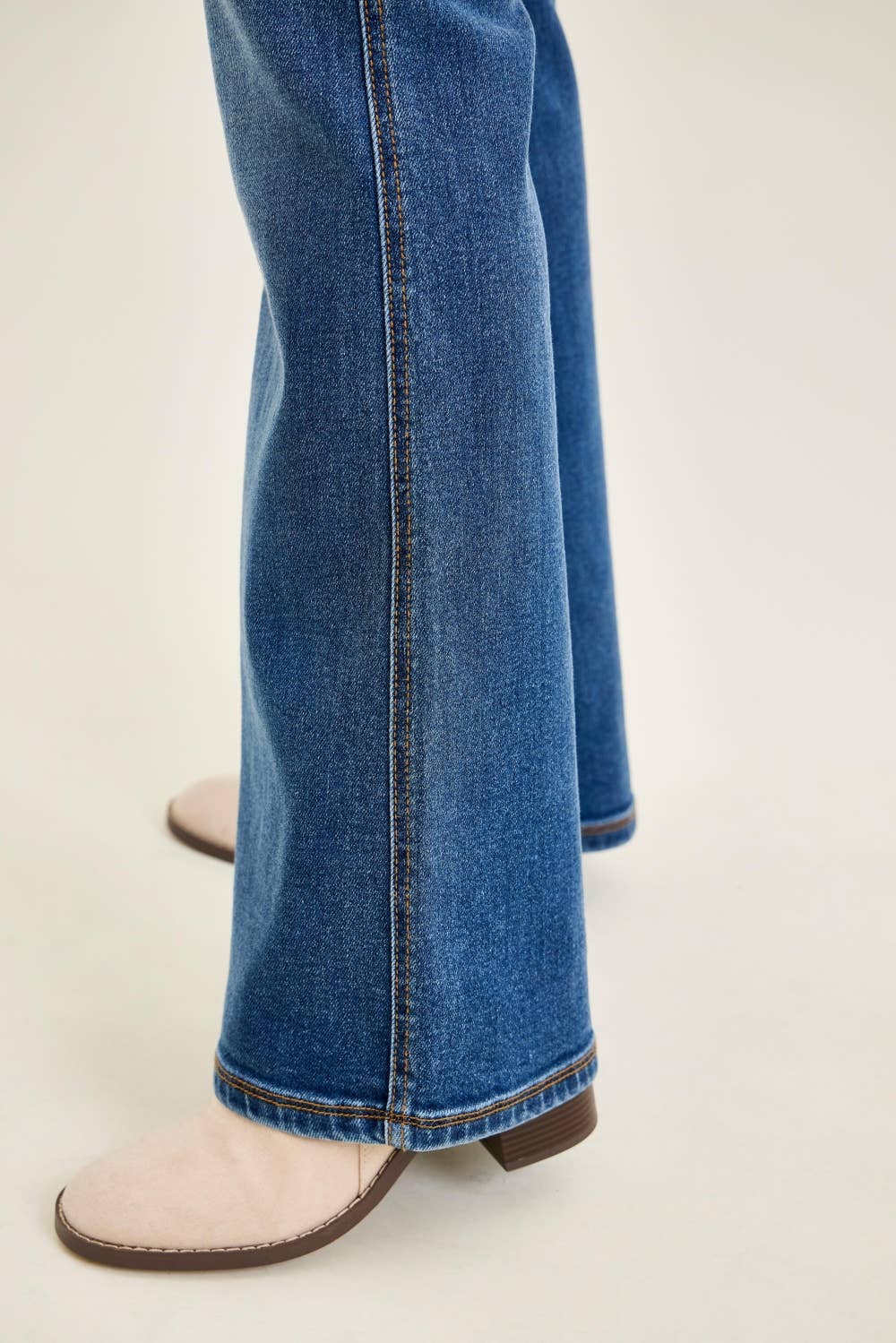 HW CHARLOTTE Flare MD Soft Tide: MD / 5(27)