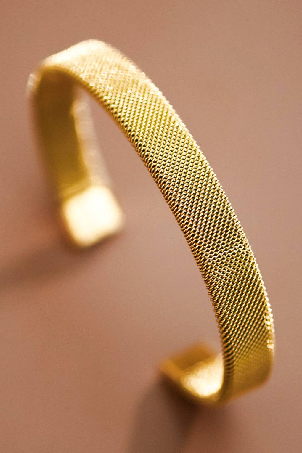 18K Gold Plated Waterproof Stainless Steel Cuff - 6984: S0OX3T6984 Gold