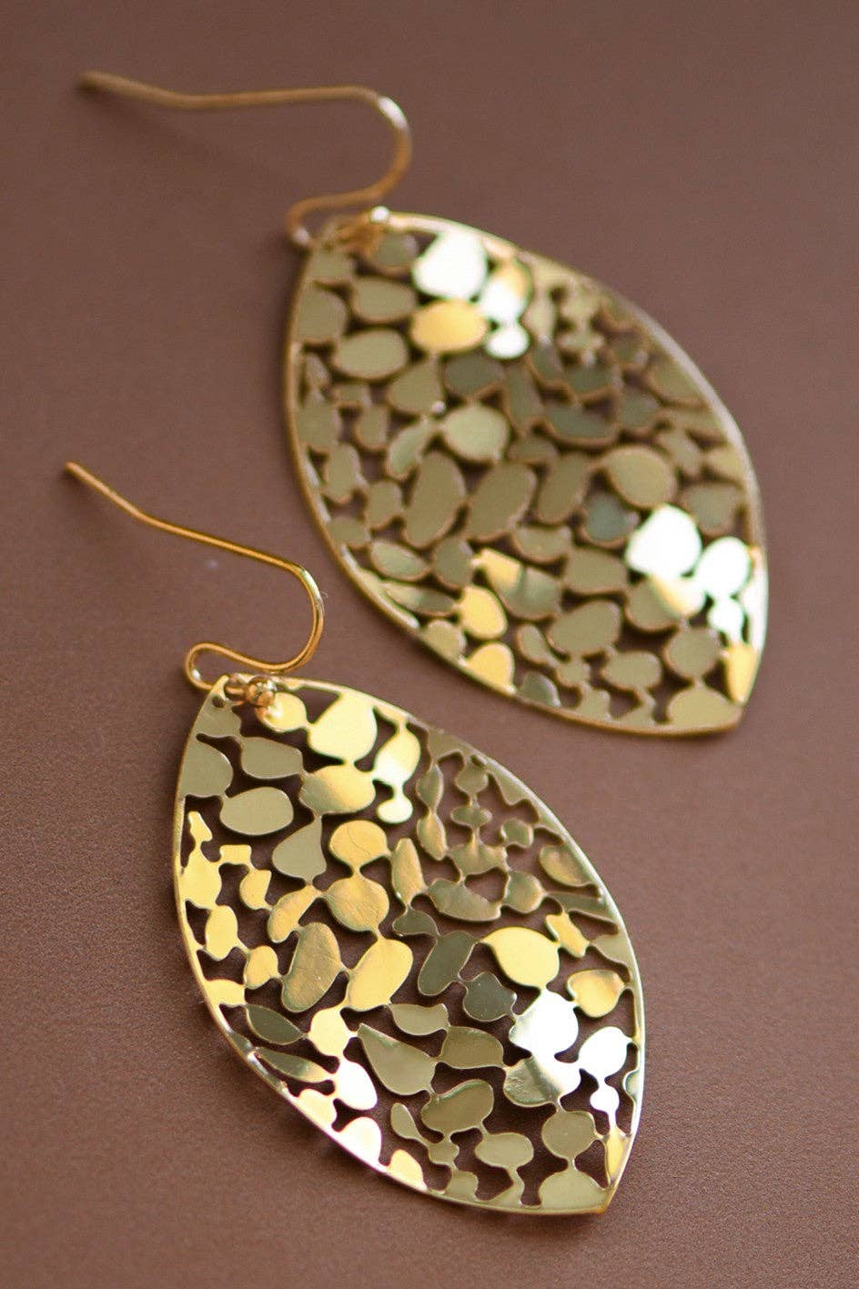 Gold Plated Metal Leaf Drop Earrings - 7418: S0OX3T7418