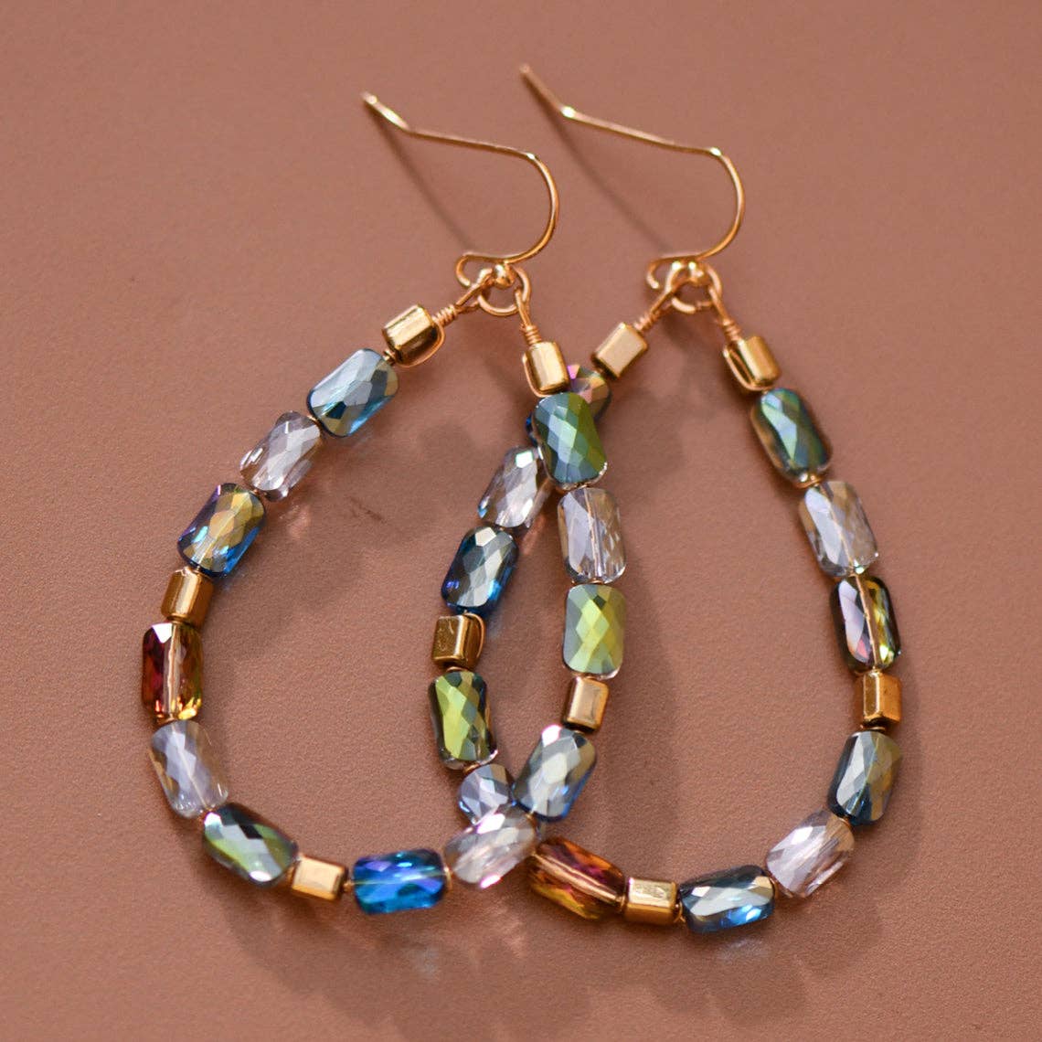 Teardrop Wire Beaded Glass Crystal Earrings - 8179: S0OX3T8179 Green Mix