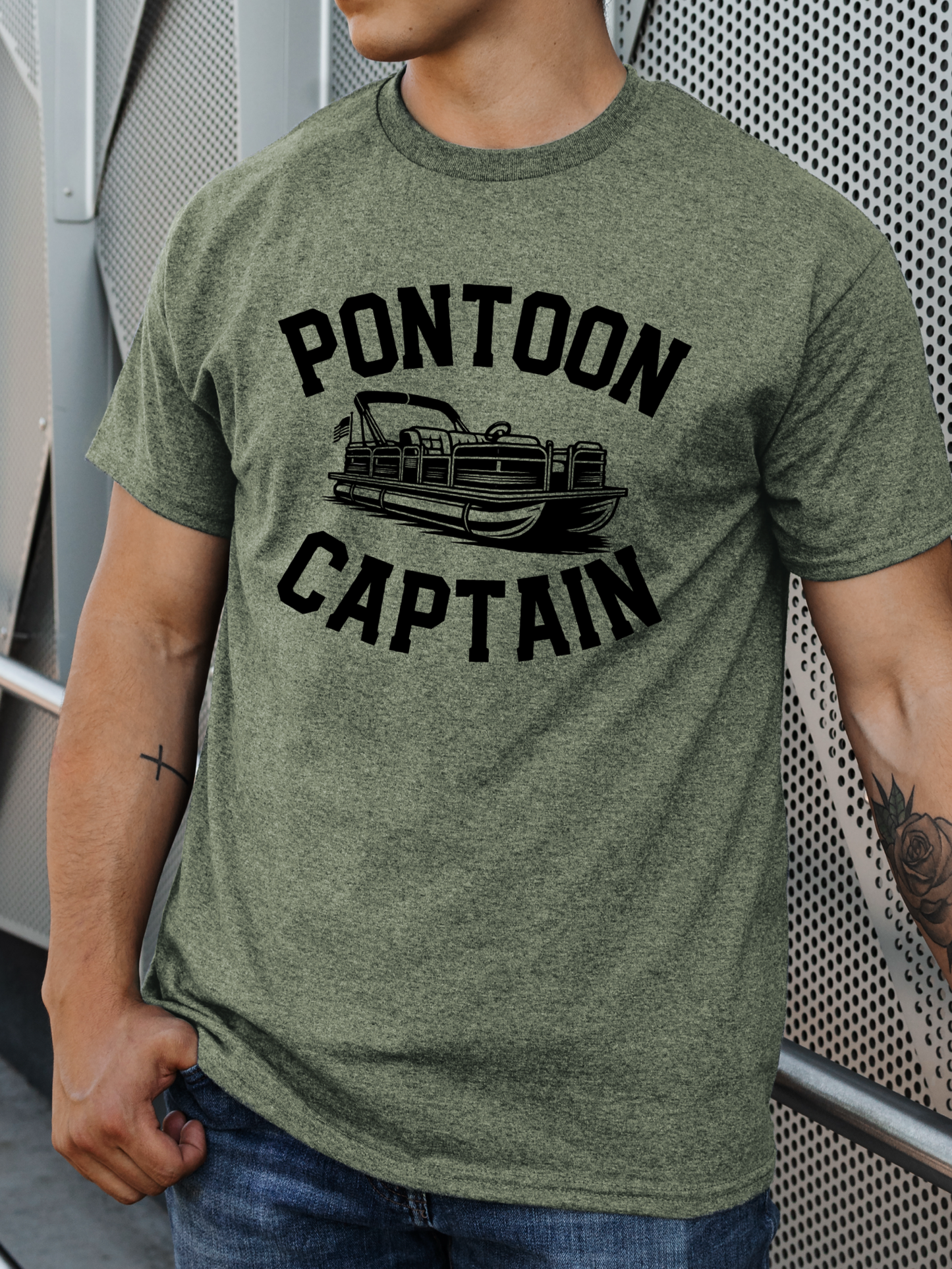 PONTOON CAPTAIN T-SHIRT | LAKE DAY | RIVER | BEACH: MAUVE