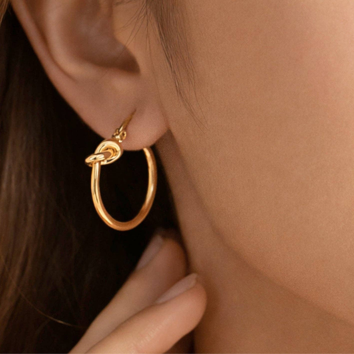 18K Gold Plated Waterproof Stainless Steel Hoop Earrings - 7076: S0OX3T7076 Gold
