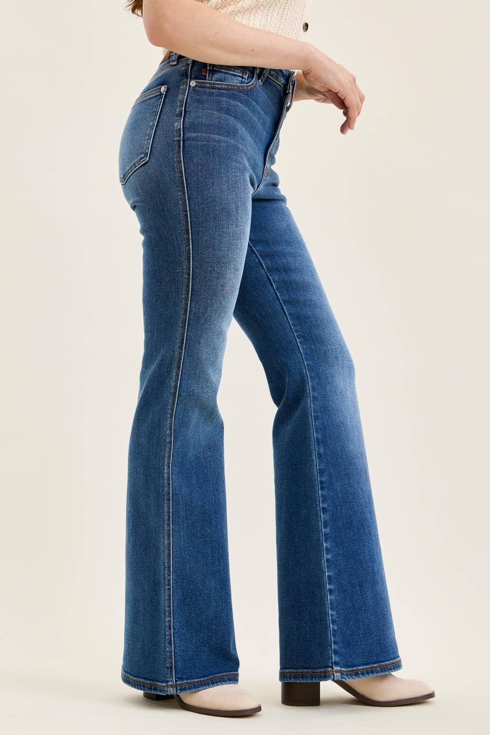 HW CHARLOTTE Flare MD Soft Tide: MD / 5(27)